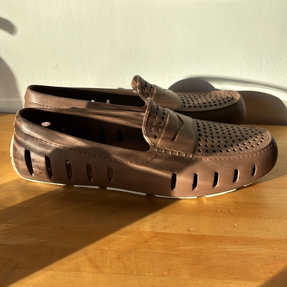 FLOAFERS Posh Driver 2.0 Loafer in Driftwood Brown -- Woman's SIZE 9 - Picture 5 of 7